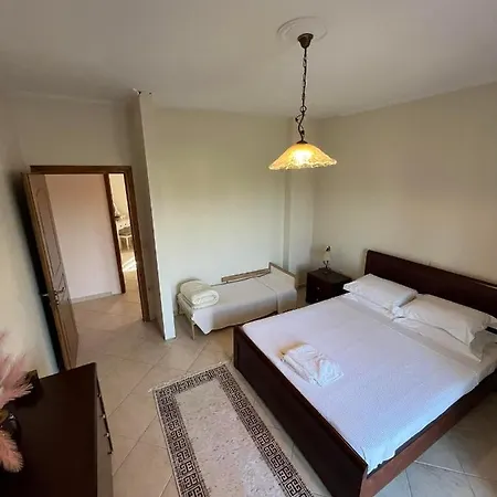 Daire Loula's Holidays With Balcony Close To Corfu Town